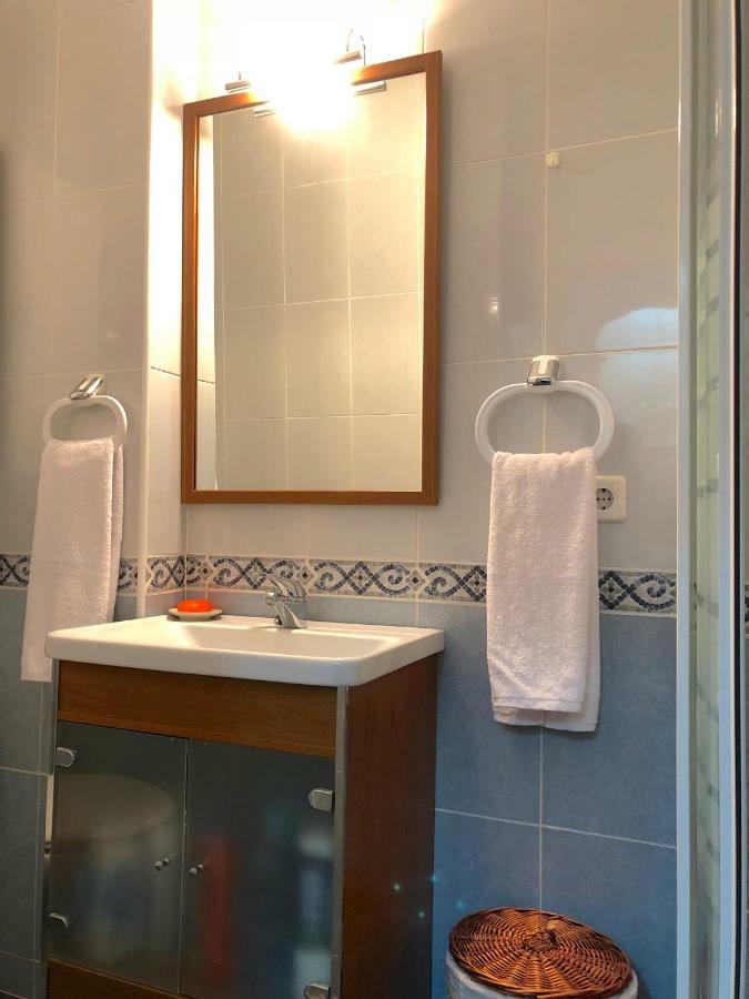 Sea View Apartment เบนัลมาเดนา ภายนอก รูปภาพ