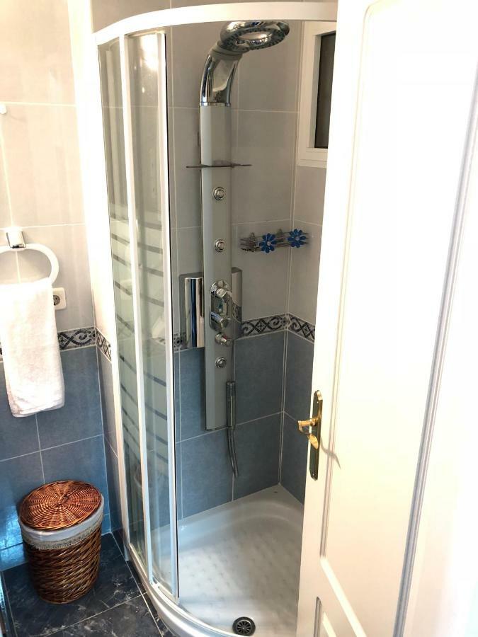 Sea View Apartment เบนัลมาเดนา ภายนอก รูปภาพ